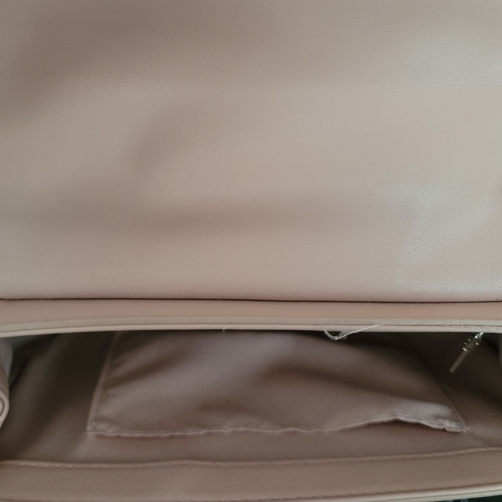 Purse - Picture 4 of 6